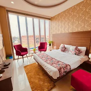 Pearl Grand, Zirakpur - Top Rated & Most Awarded Property In Tricity Hotel