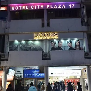 Plaza 17 Hotel