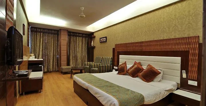 Hotel Classic Chandigarh 2*,  India